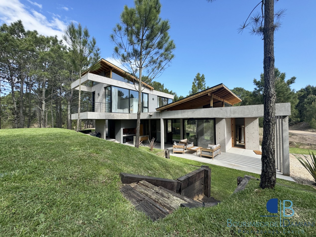 4008 - Villa Robles 100