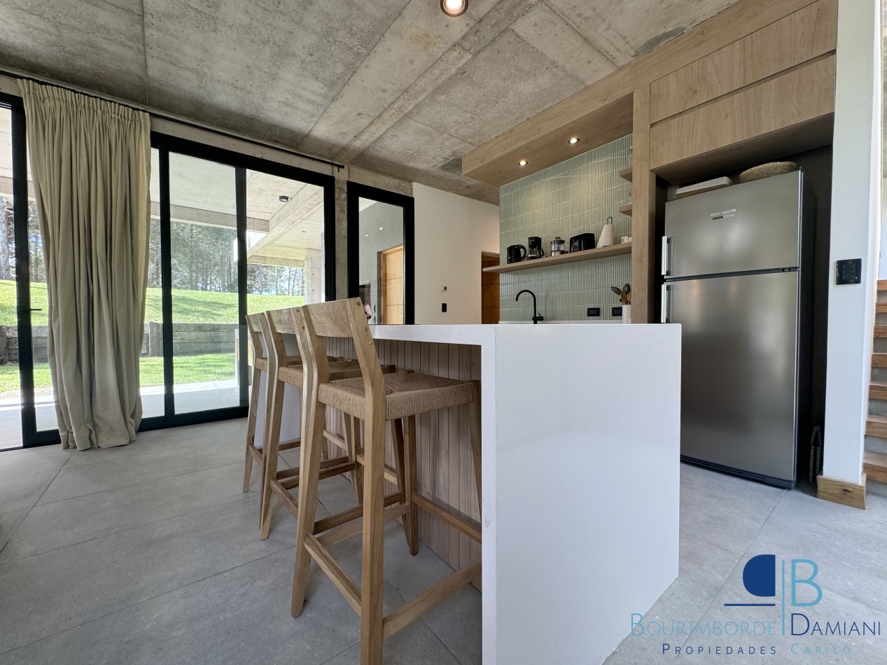 4008 - Villa Robles 100