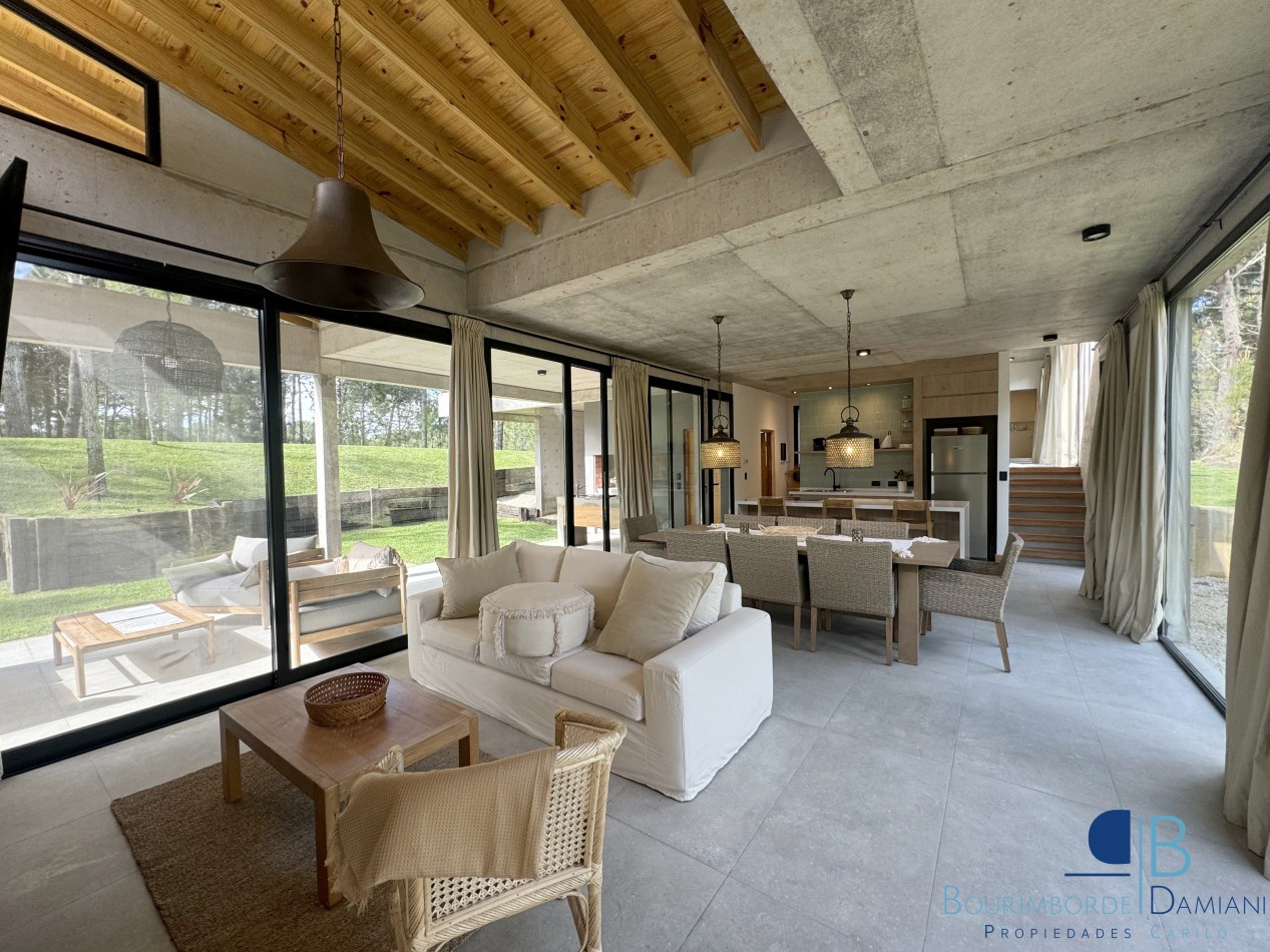 4008 - Villa Robles 100