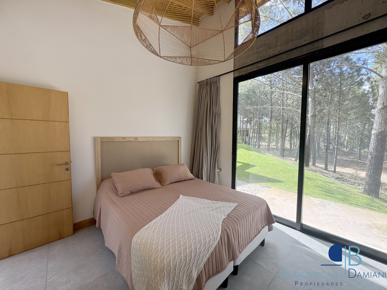 4008 - Villa Robles 100