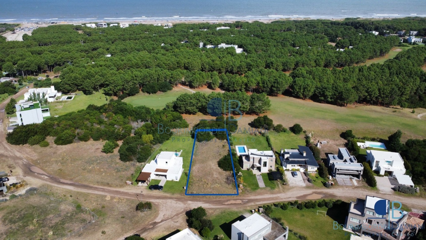 3006- Lote en Costa Esmeralda Barrio golf II