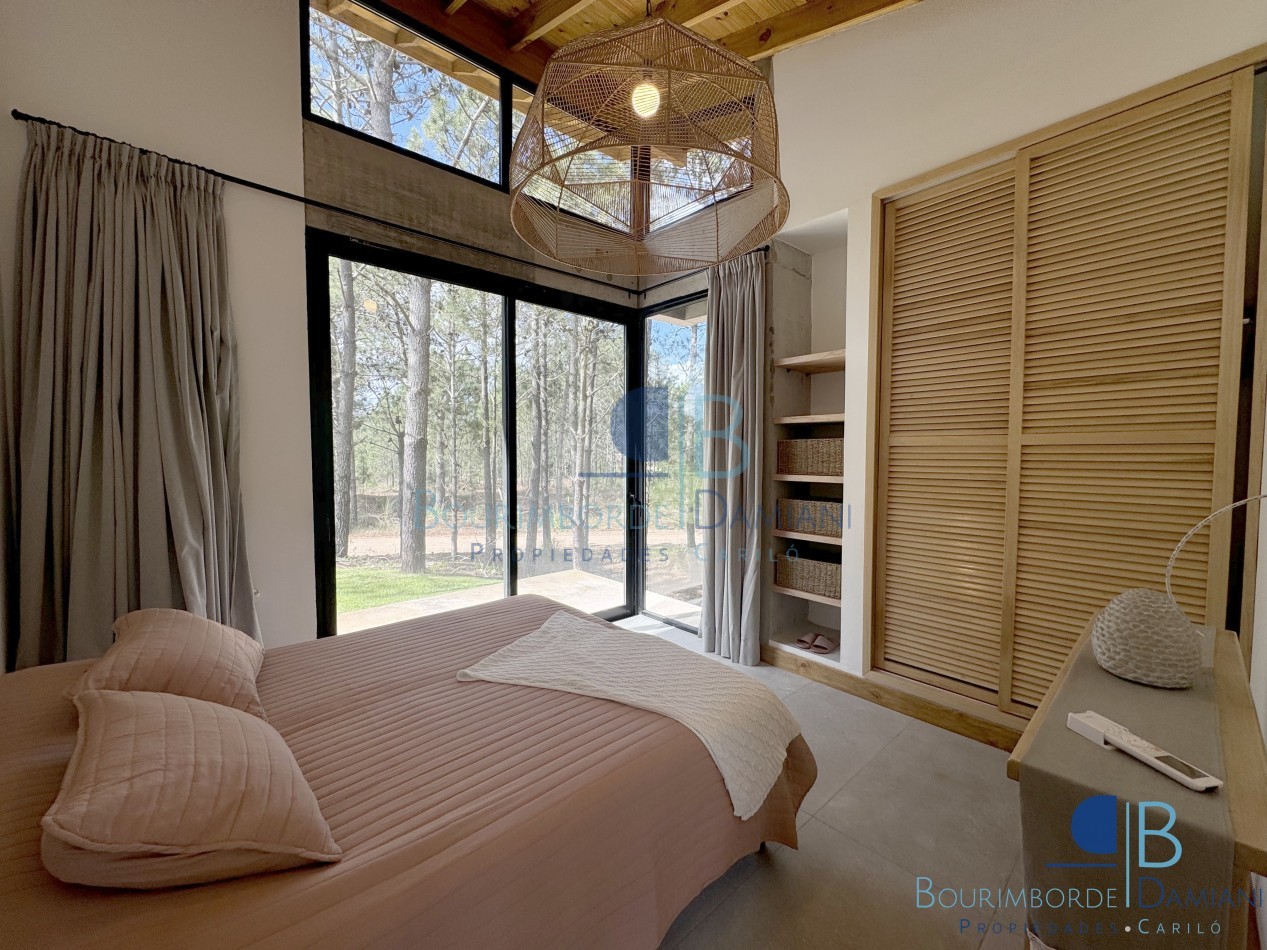 1037 - Villa Robles 100
