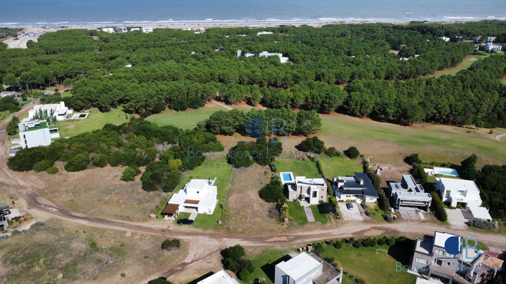 3006- Lote en Costa Esmeralda Barrio golf II